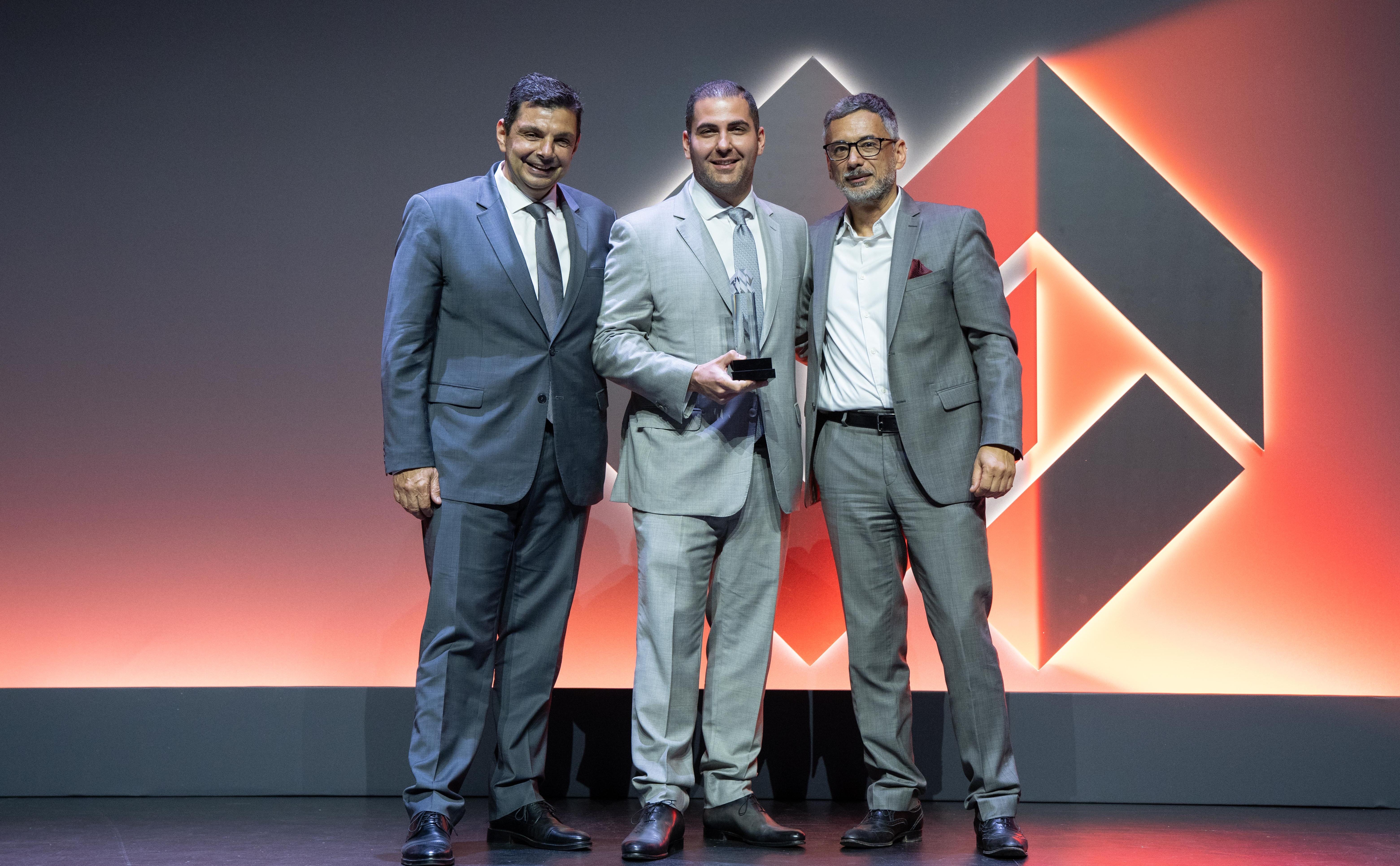 ΔΕΛΤΙΟ ΤΥΠΟΥ_Τρεις Διακρίσεις για τη MEGA BROKERS στα Sales Awards της INTERAMERICAN